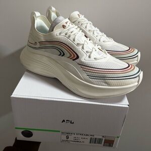 NWT APL Streamline ivory/tan/multi size 9 women’s